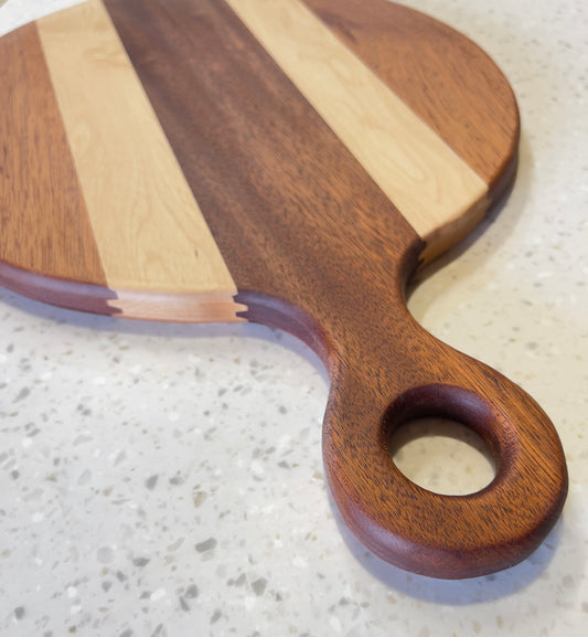 The Brí Board – Handcrafted Mahogany & Irish Maple Pizza Board