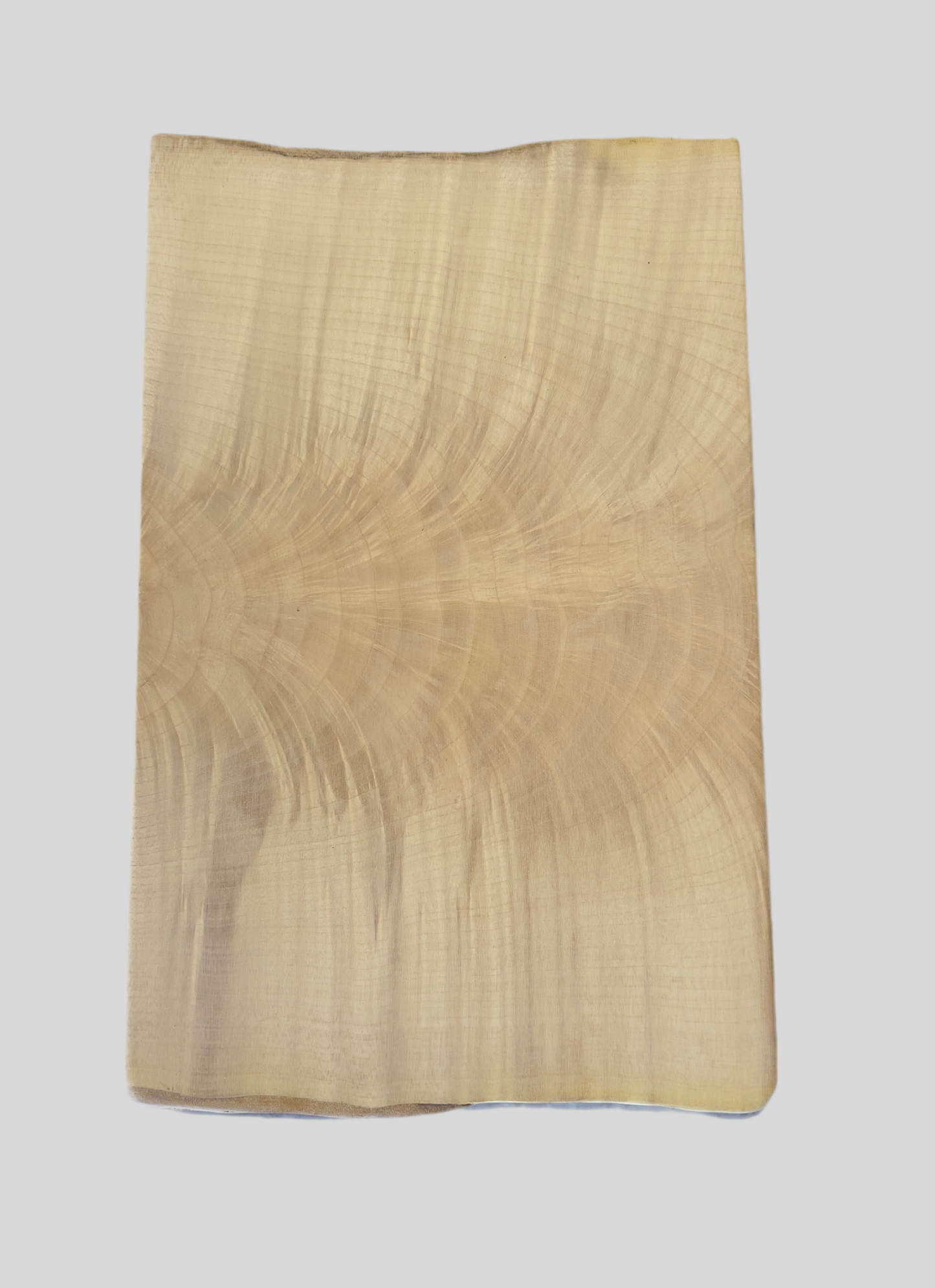 The Ériu Board – Live-Edge Irish Sycamore Serving Board