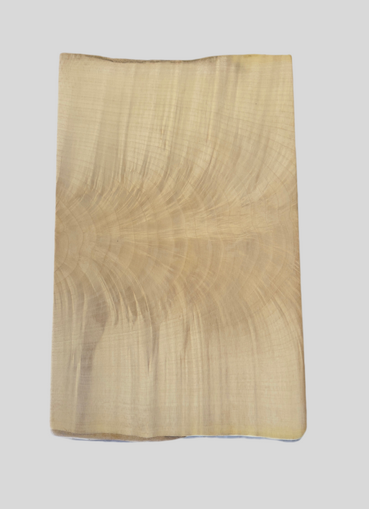 The Ériu Board – Live-Edge Irish Sycamore Serving Board