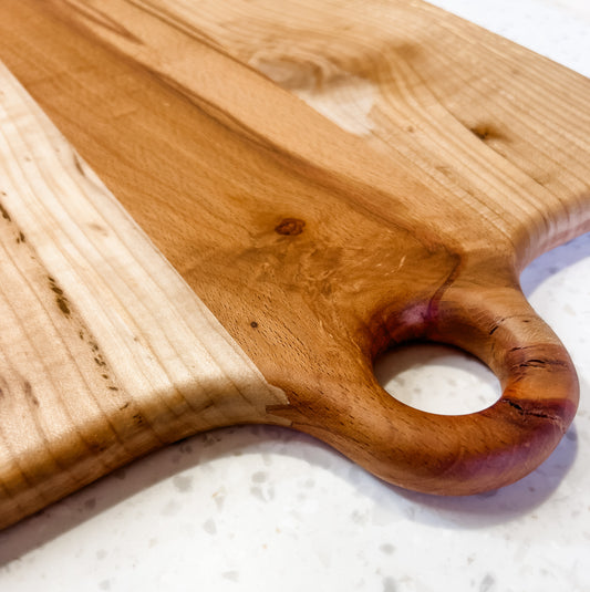 The Fada Board – Extra-Long Spalted Beech Serving Tray